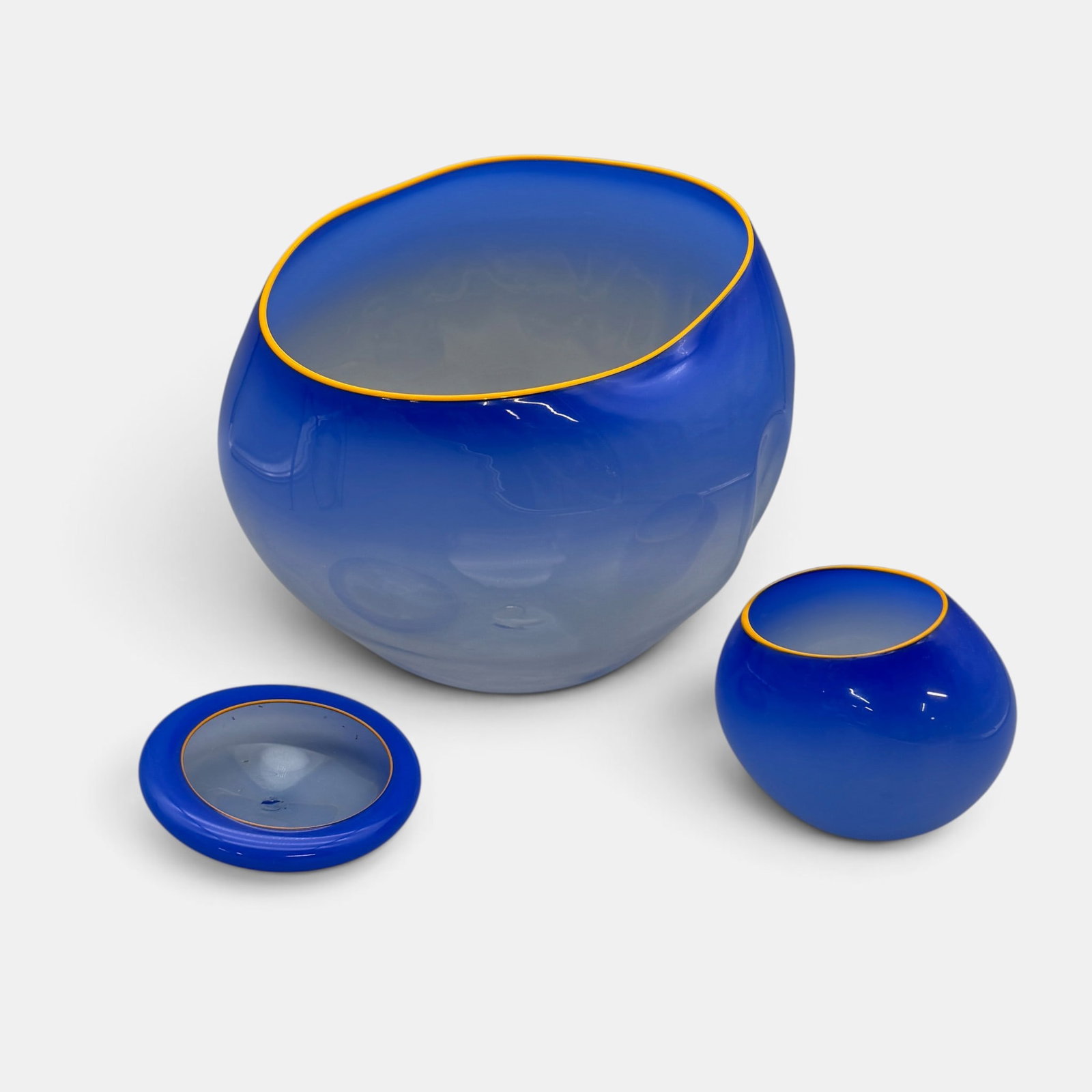 Dale Chihuly: Paris Blue Basket", 2001 (1 of 14)