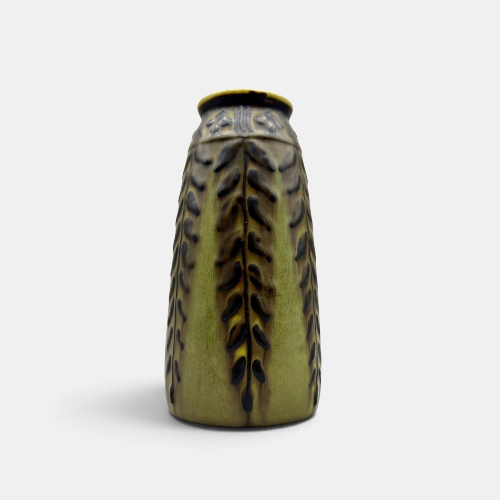 Rookwood Decorated Mat Moderne vase, trailing leaves, Barrett, 1927. (1 of 3)