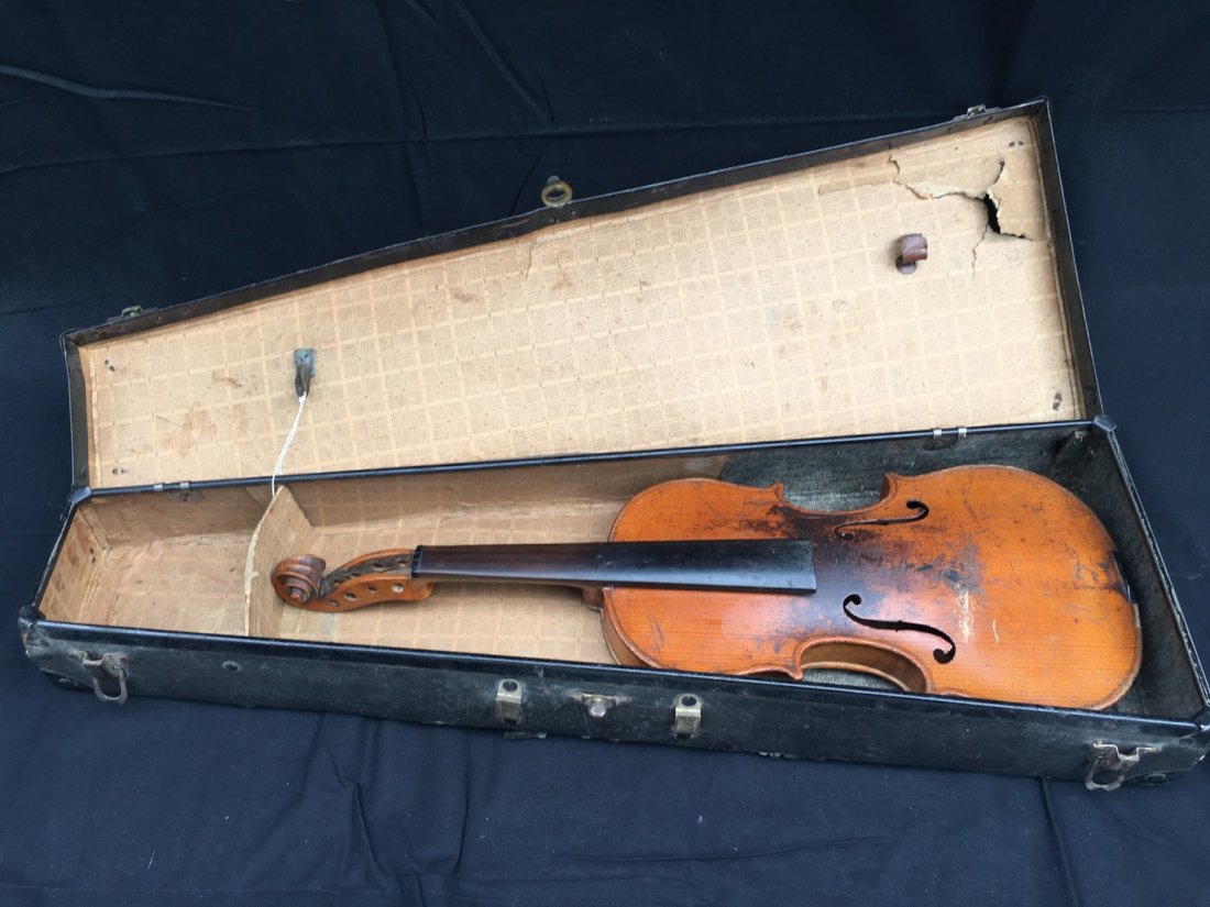 violin with mother of pearl on back Stunning look: unmarked , 23"x7" , carrying case is marked 1915