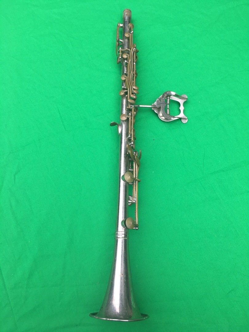 Greville Paris Clarinet: Vintage Clarinet , no mouthpiece or case