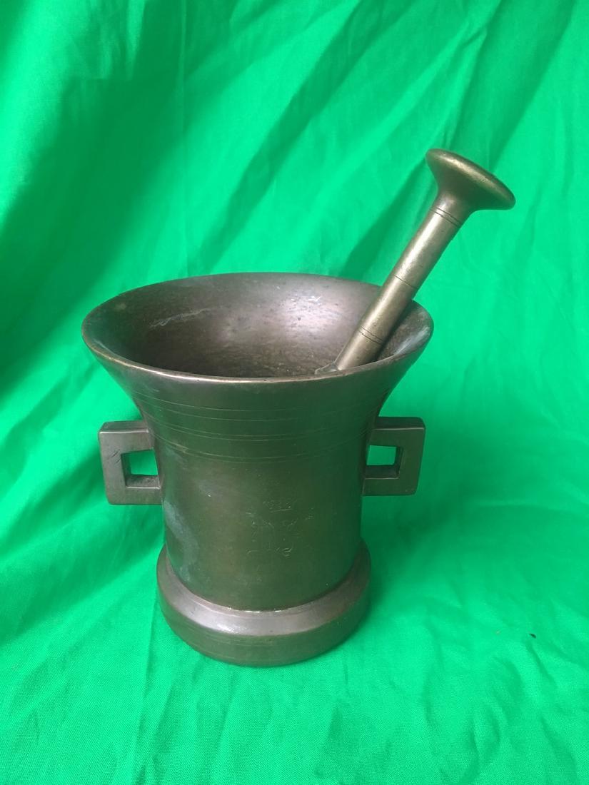 Brass Apothecary Chemist MORTAR & PESTLE by Georgian: Georgian bell metals Mortar and Pestle 5.5" x 5.5" Rod is 8" long