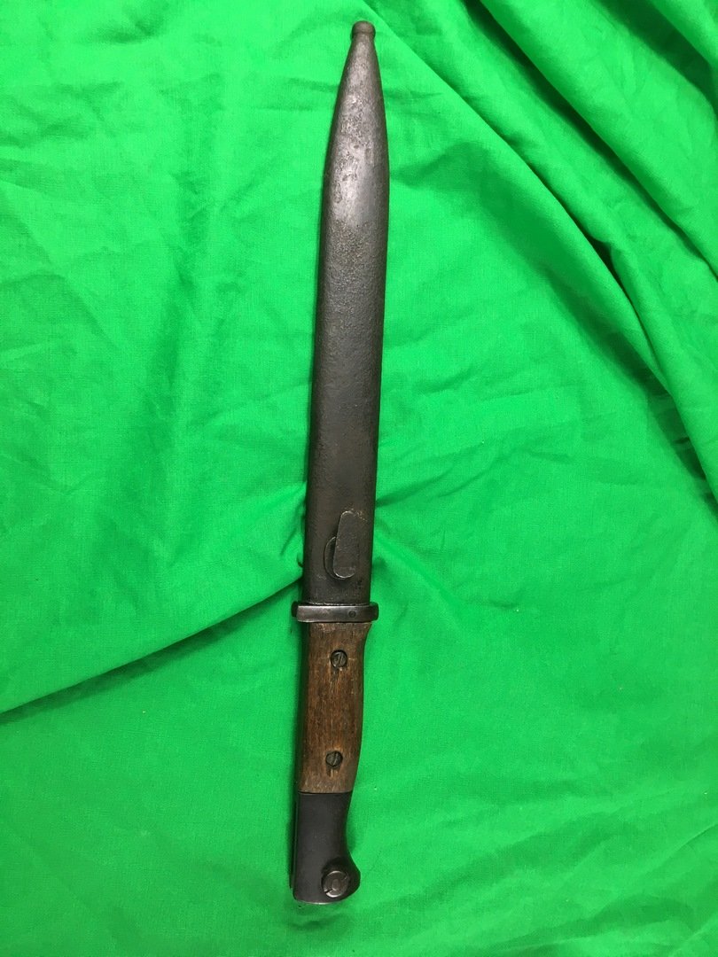 German Bayonet k98 marked 41cof: Bayonet shows minor wear , 15.5" long