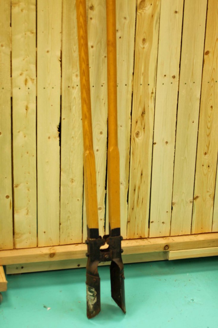 Post Hole Digger (1 of 1)