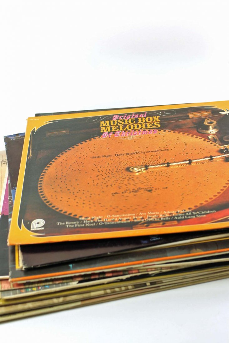 Lot of Vinyl Records 33 RPM Includes Christmas: These are LPs