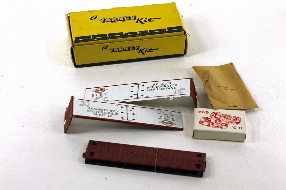 Varney HO Scale Train Car Kit: St Louis Refrigerator Car Company HO Scale train car kit