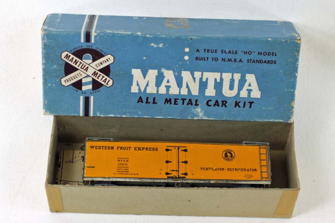 Mantua Western Fruit Express HO Scale Train Car (1 of 2)