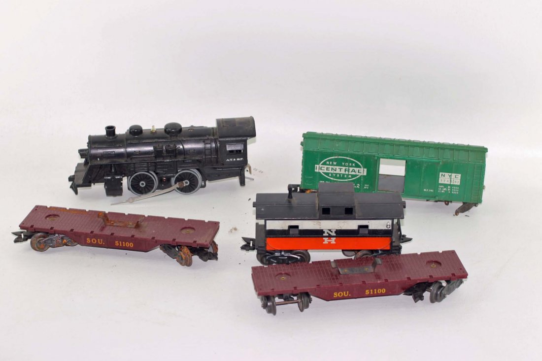 Lot of O Scale or 027 Model Train Cars (1 of 5)