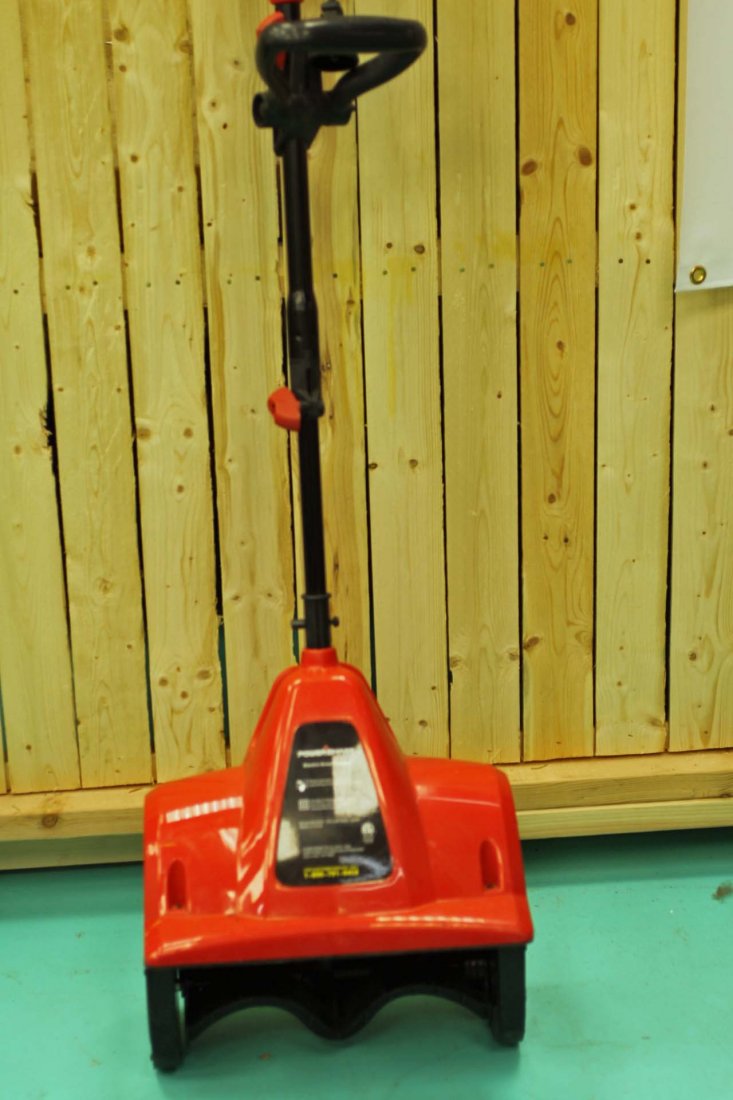 Powersmart Electric Snow Thrower: Powersmart electric snow shovel or snow blower
