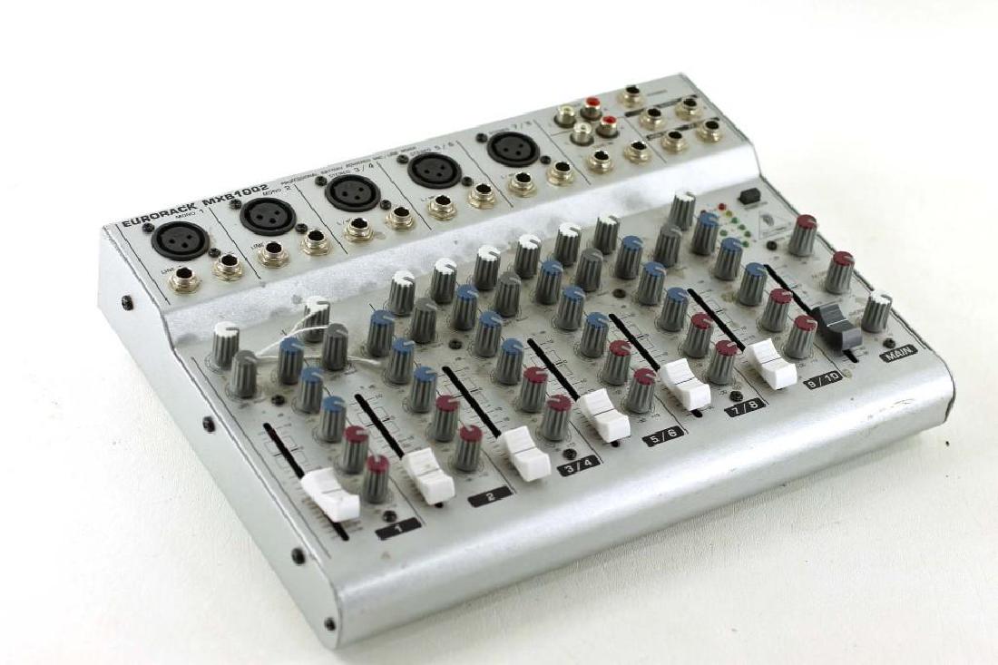 Behringer Eurorack MXB1002 10 Channel Powered (1 of 3)