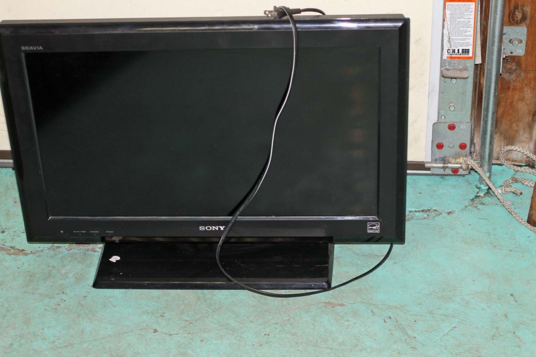 26" Sony Flat Screen TV Works (1 of 4)