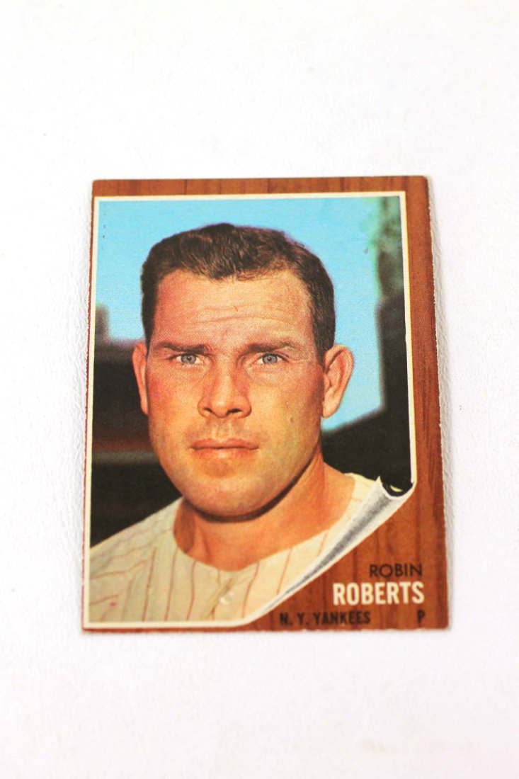 1962 Topps # 243 Robin Roberts Baseball Card (1 of 2)