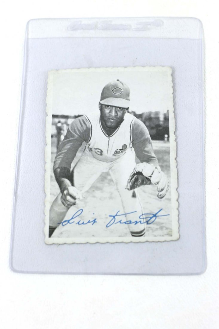 1969 Topps Deckle Edge #7 Luis Tiant Cleveland Indians (1 of 2)