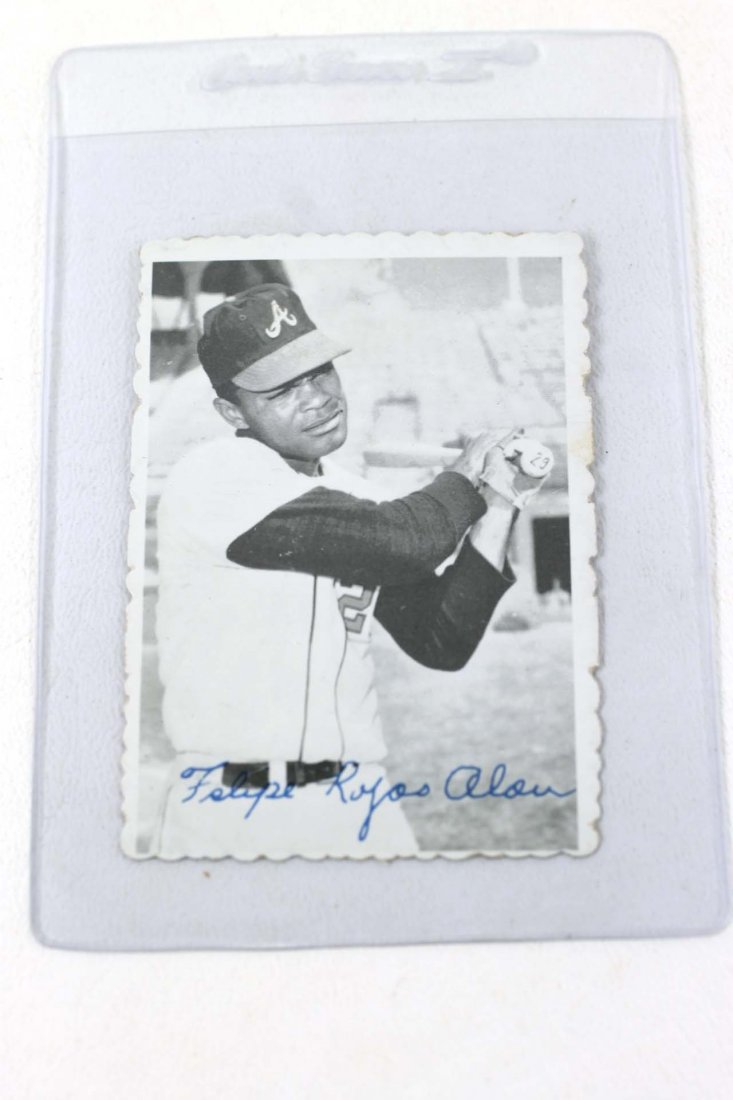 1969 Topps Deckle Edge #17 Felipe Alou Braves (1 of 2)