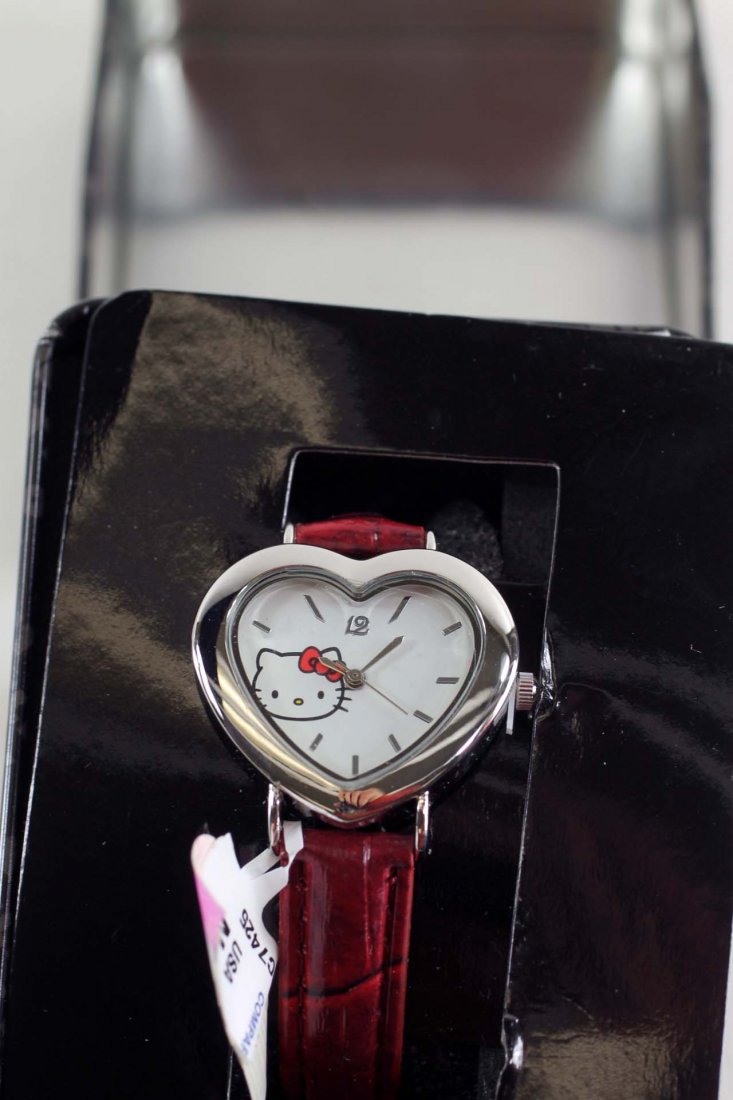 Hello Kitty Watch (1 of 3)