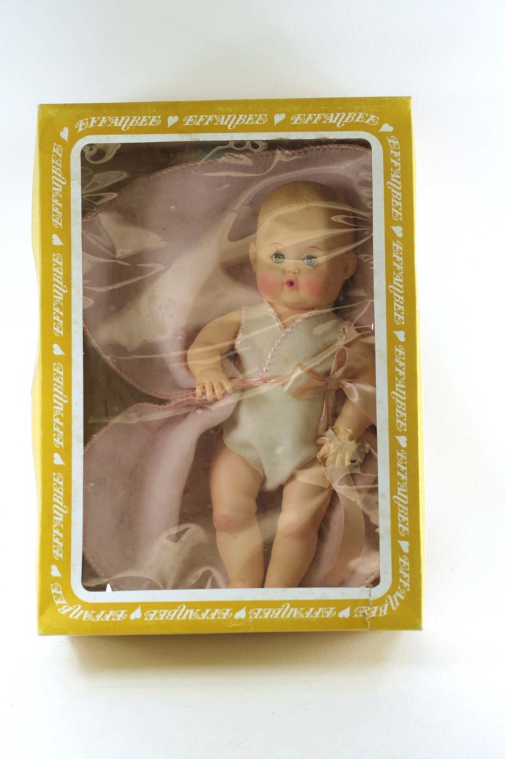 Effanbee Dydee Baby Doll: Effanbee Dydee Baby Doll with original package and COA
