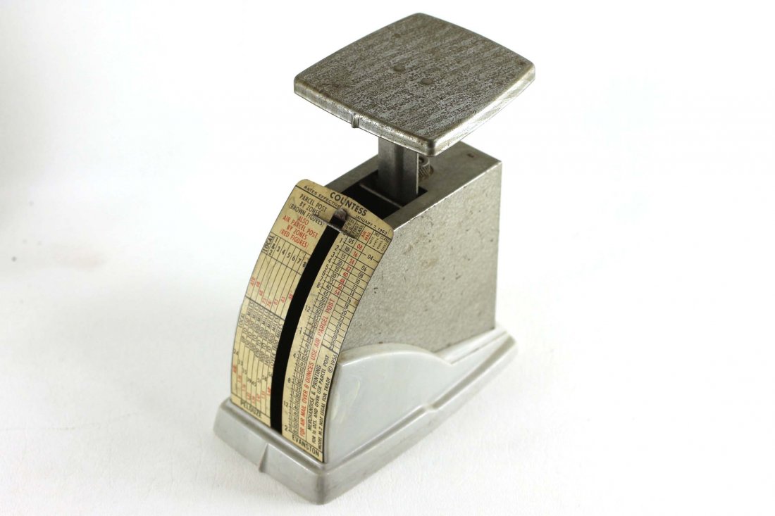Vintage Pelouze Countess Postal Scale (1 of 1)