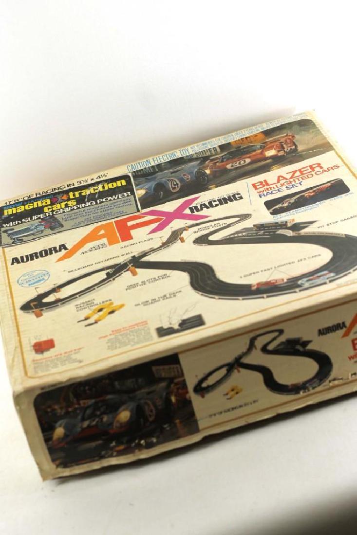 Aurora AFX Racing Slot Car Track: Aurora AFX Racing Slot Car Track Condition: You get everything you see inside the box (2nd picture). This is not a complete set and there are no cars.