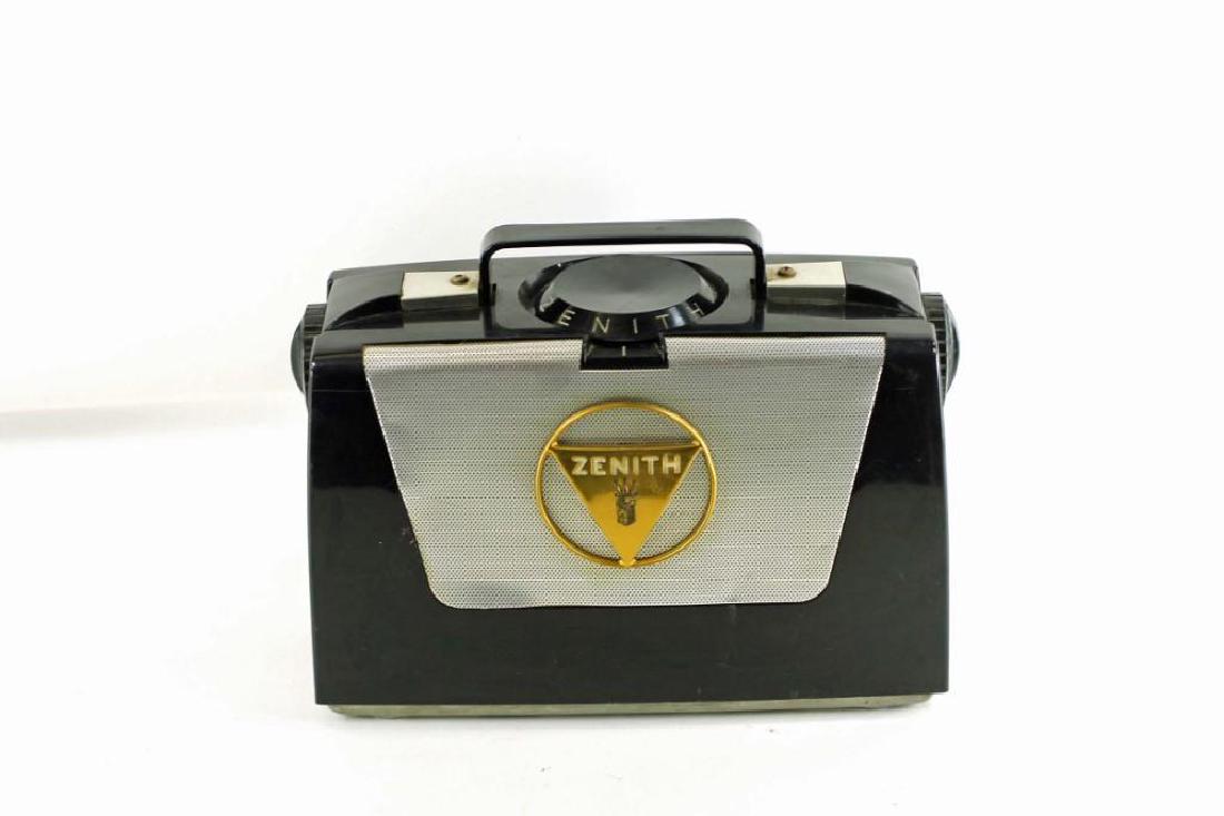 Zenith Wave Magnet M505 Tube Radio Black: Zenith Wave Magnet Radio in black model M505 Condition: Does not work.