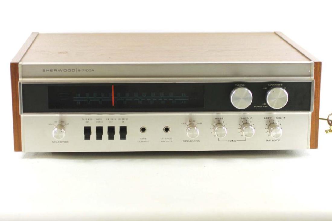 Vintage Sherwood Stereo Receiver S-7100A (1 of 2)