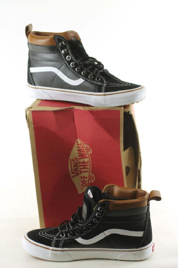 New in Box Vans Shoes Men's Size 8 Black with Brown and (1 of 2)