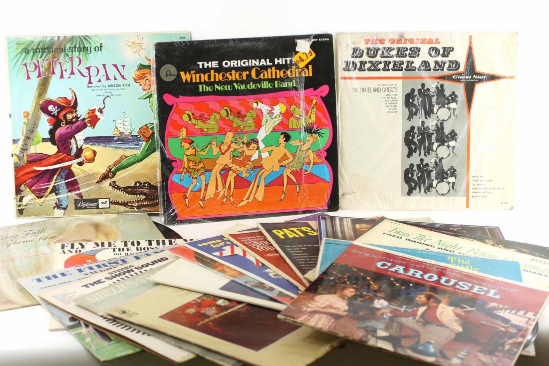 Lot of Vinyl Records 33 RPM LPs: Lot of Vinyl Records 33 RPM LPs
