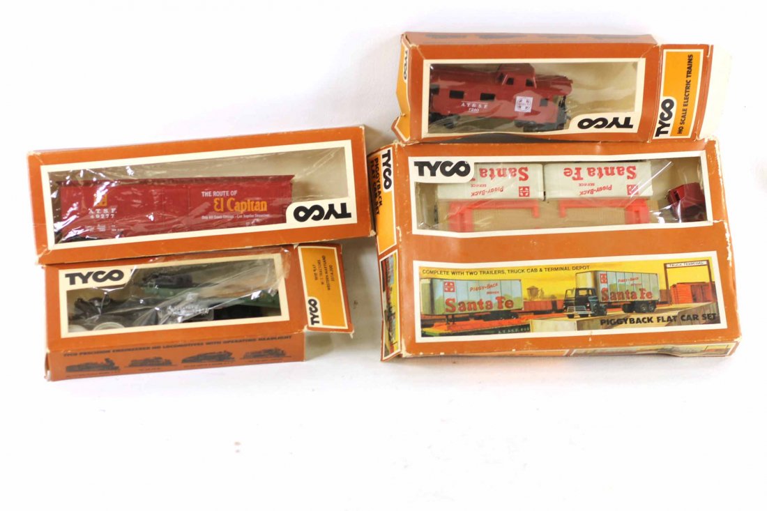 Lot of 4 Tyco HO Scale Model Train Cars in Original Box (1 of 1)