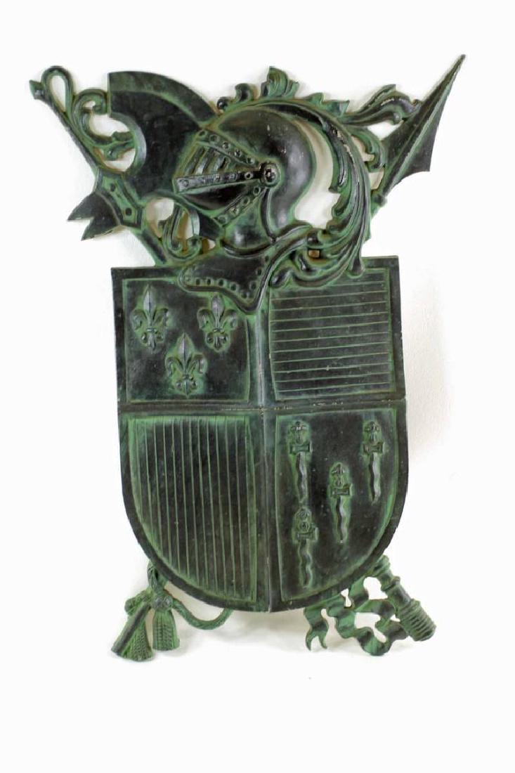 Vintage Cast Metal Crest (1 of 2)