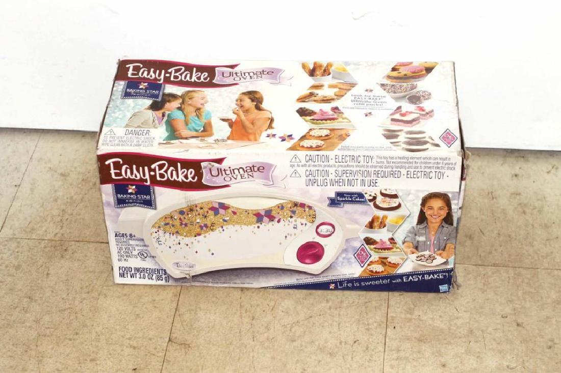 Easy Bake Ultimate Oven New in Box (1 of 1)