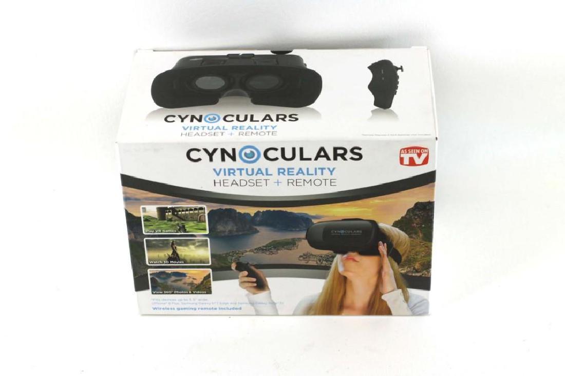 Cynoculars Virtual Reality Headset and Remote (1 of 2)