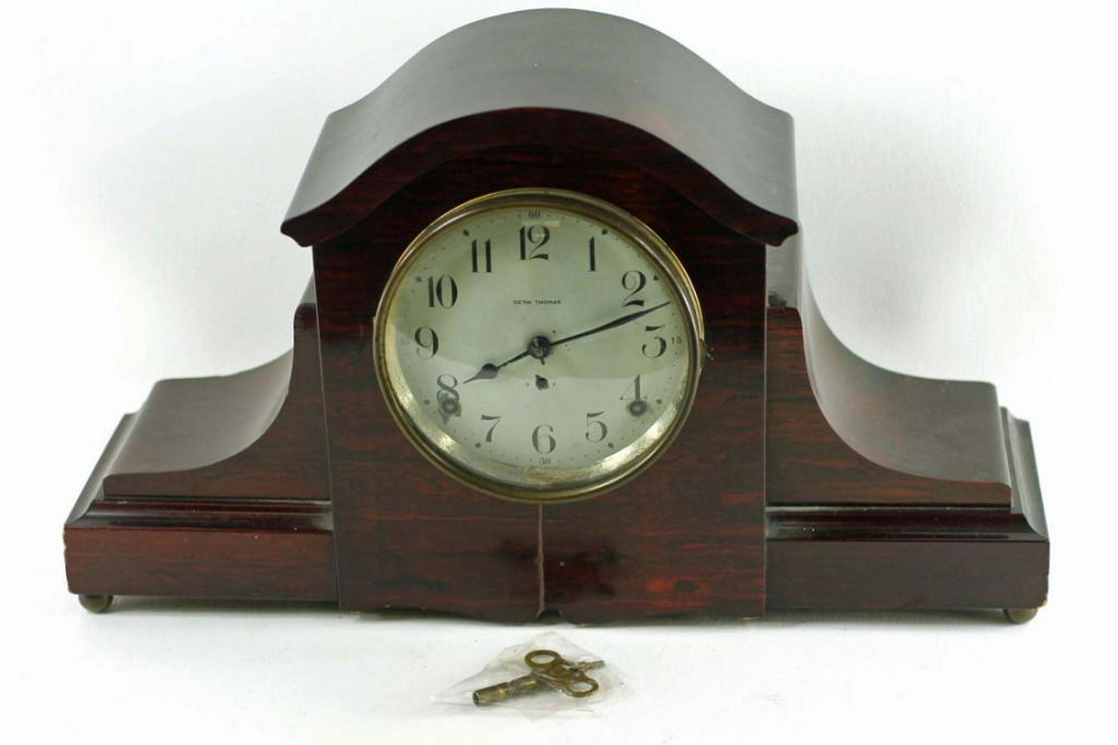 Antique Seth Thomas Mantle Clock with Key (1 of 3)