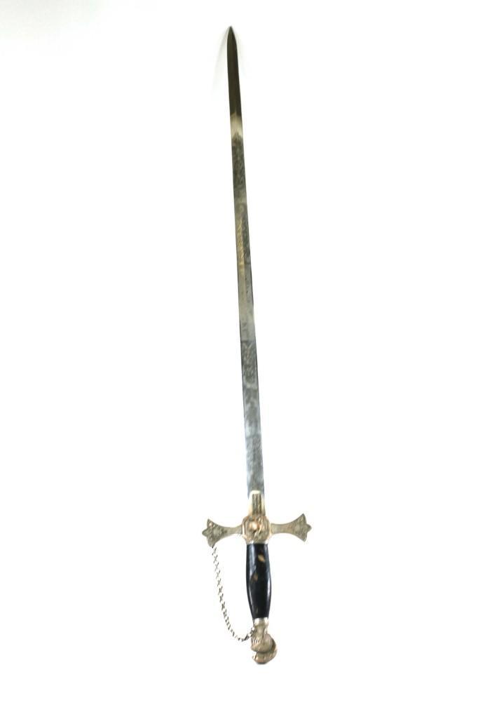 Vintage Knights of Columbus Sword (1 of 9)