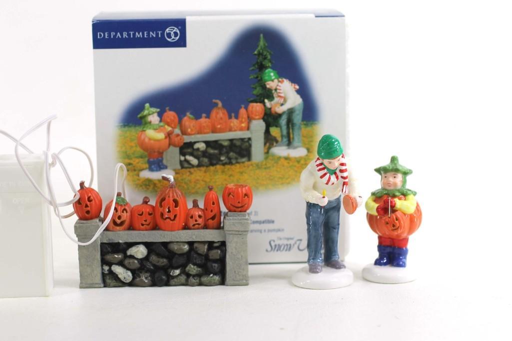 Department 56 Lighting the Jack-O-Lanterns Halloween: Department 56 Lighting the Jack-O-Lanterns Halloween Village Accessories with Original Box