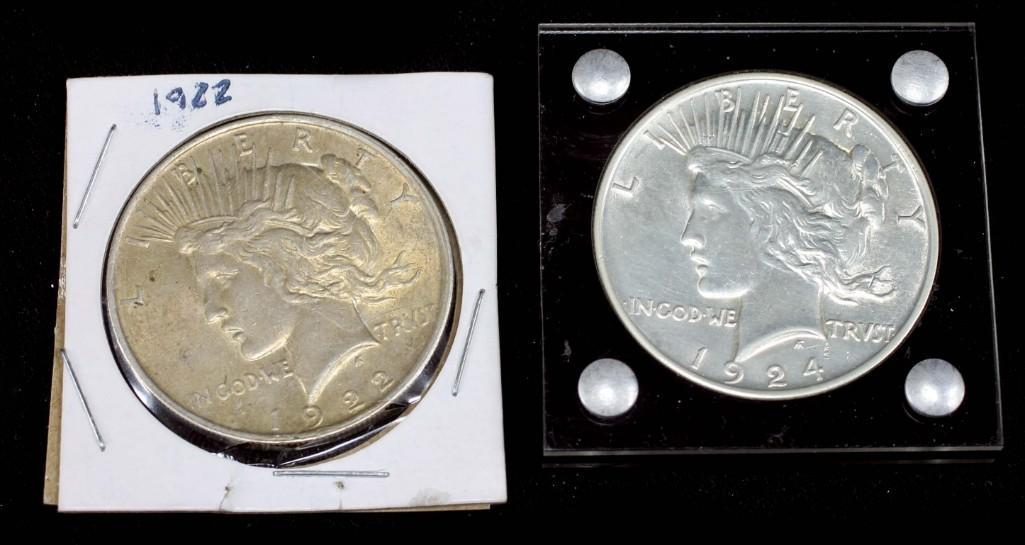 1922-P Silver Peace Dollar and a 1924-P Silver Peace: Lot of 2 nice collectible coins including a 1922-P Silver Peace Dollar and a 1924-P Silver Peace Dollar