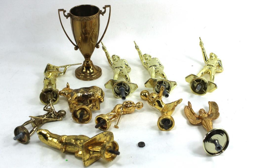 Lot of Trophy Toppers: Lot of trophy tops