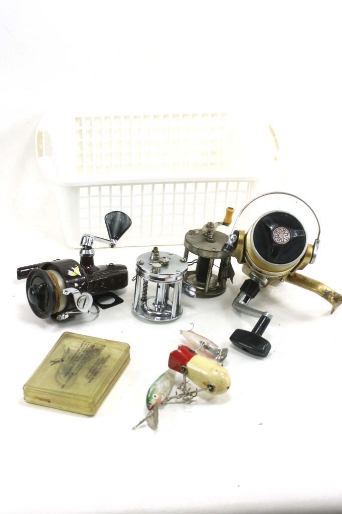 Lot of Fishing Reels and Fishing Lures: Lot of Fishing Reels and Fishing Lures