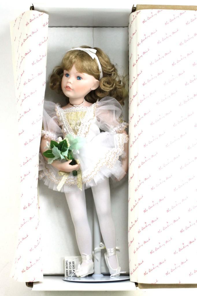 Danbury Mint Julia by Susan Wakeen Porcelain Doll: Danbury Mint Julia by Susan Wakeen Porcelain Ballerina Doll in original box