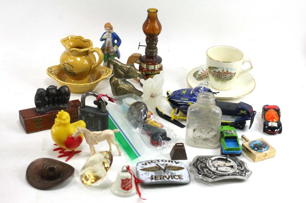 Misc. Lot of vintage including knickknacks, belt (1 of 6)