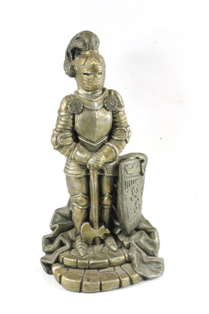 Armored Knight Figurine / Statue: Armored Knight Figurine / Statue
