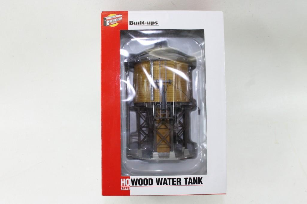 HO Scale Model Train Wood Water Tank Accessory Walthers (1 of 3)