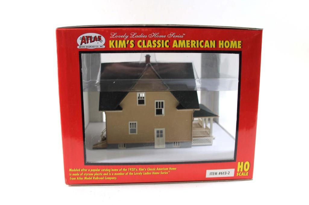 Atlas HO Scale Kim's Classic American Home Model (1 of 2)