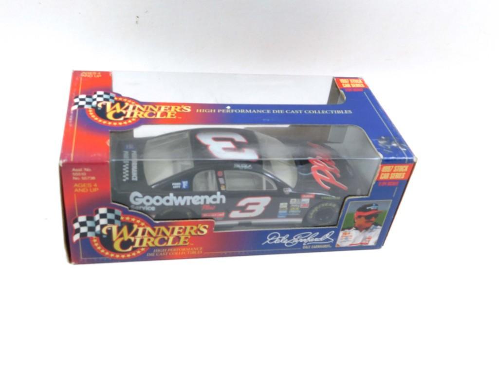 Dale Earnhardt 1:24 Scale Die Cast Car Nascar In: Dale Earnhardt 1:24 Scale Die Cast Car Nascar In Original Box