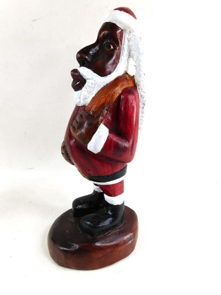 Hand Carved Painted Wooden Santa: Hand Carved Painted Wooden Santa Claus