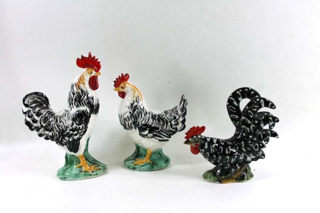 Lot of 3 Vintage Ceramic Chickens: Lot of 3 Vintage Ceramic Chickens, 2 have Lefton labels on the bottom