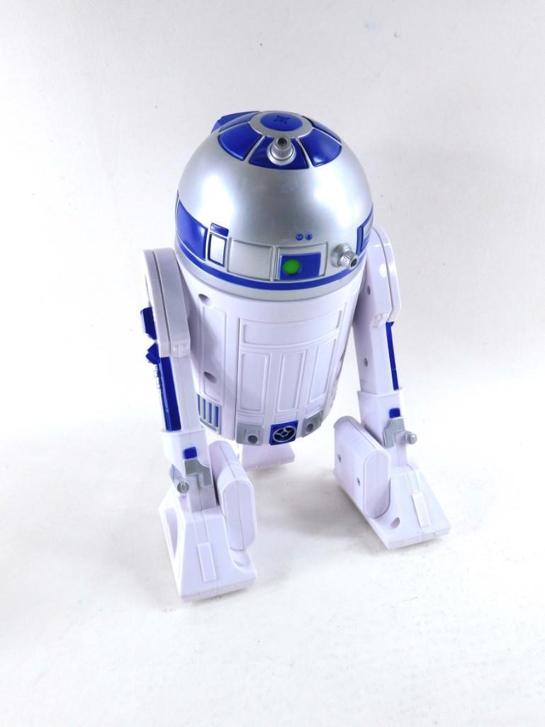 Battery Powered Star Wars R2D2 (1 of 3)