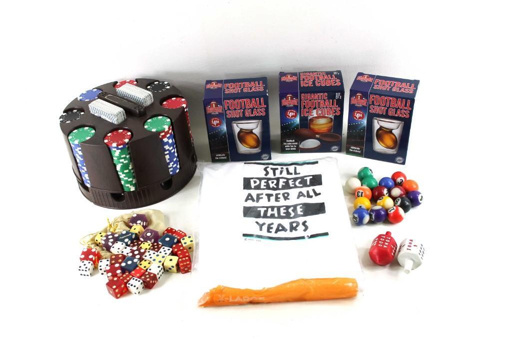 Vintage Dice , Football Shot Glasses , New in Package: Vintage Dice , Football Shot Glasses , New in Package T-Shirt , Etc