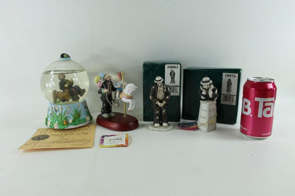 Clown Lot includes snow globe and figurines (1 of 2)