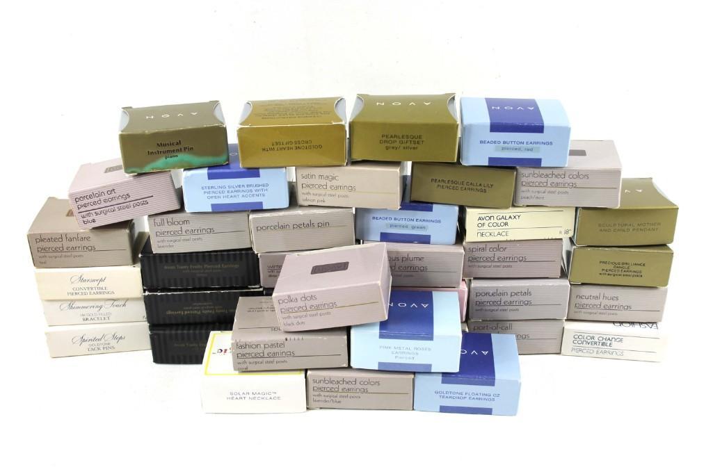 Lot of Avon Costume Jewelry in Original Boxes: Lot of Avon Costume Jewelry in Original Boxes