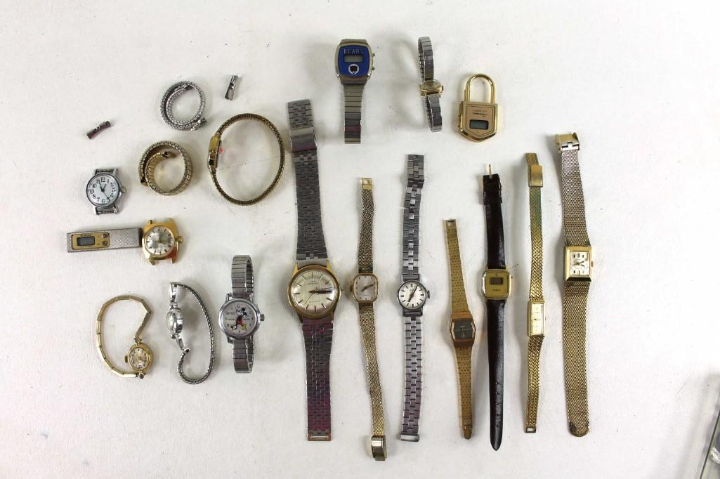 Lot of Watches incl a Mickey Mouse Watch: Lot of Watches incl a Mickey Mouse Watch