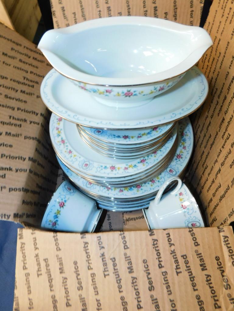 Large Lot full of Noritake Dishes: Large Lot full of Noritake Dishes