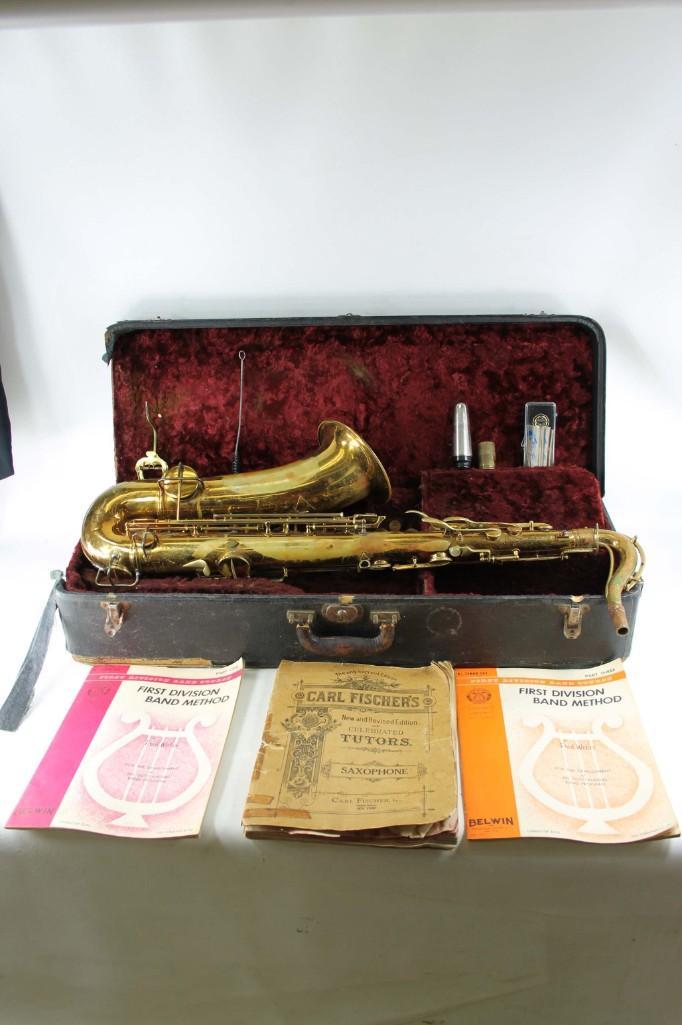 Conn Tenor Saxophone (1 of 11)